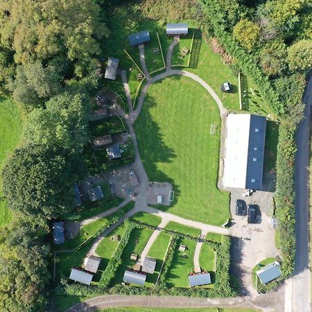 Modern Studio Apartment Set Beneath The Black Mountains A Stones Throw From The Offas Dyke Path Clodock Екстериор снимка