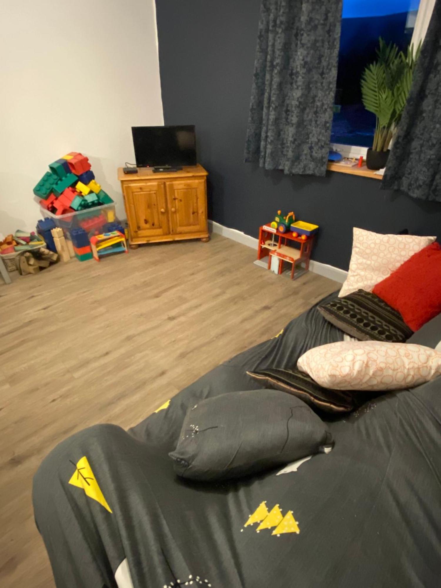 Modern Studio Apartment Set Beneath The Black Mountains A Stones Throw From The Offas Dyke Path Clodock Екстериор снимка