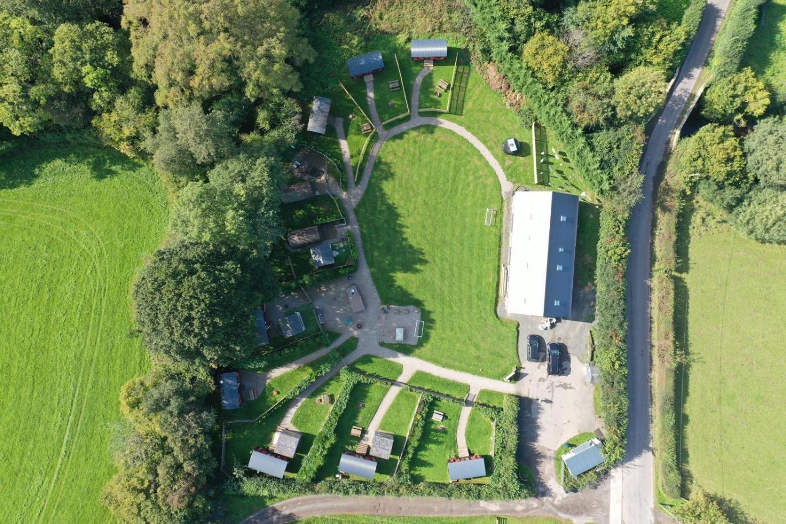 Modern Studio Apartment Set Beneath The Black Mountains A Stones Throw From The Offas Dyke Path Clodock Екстериор снимка