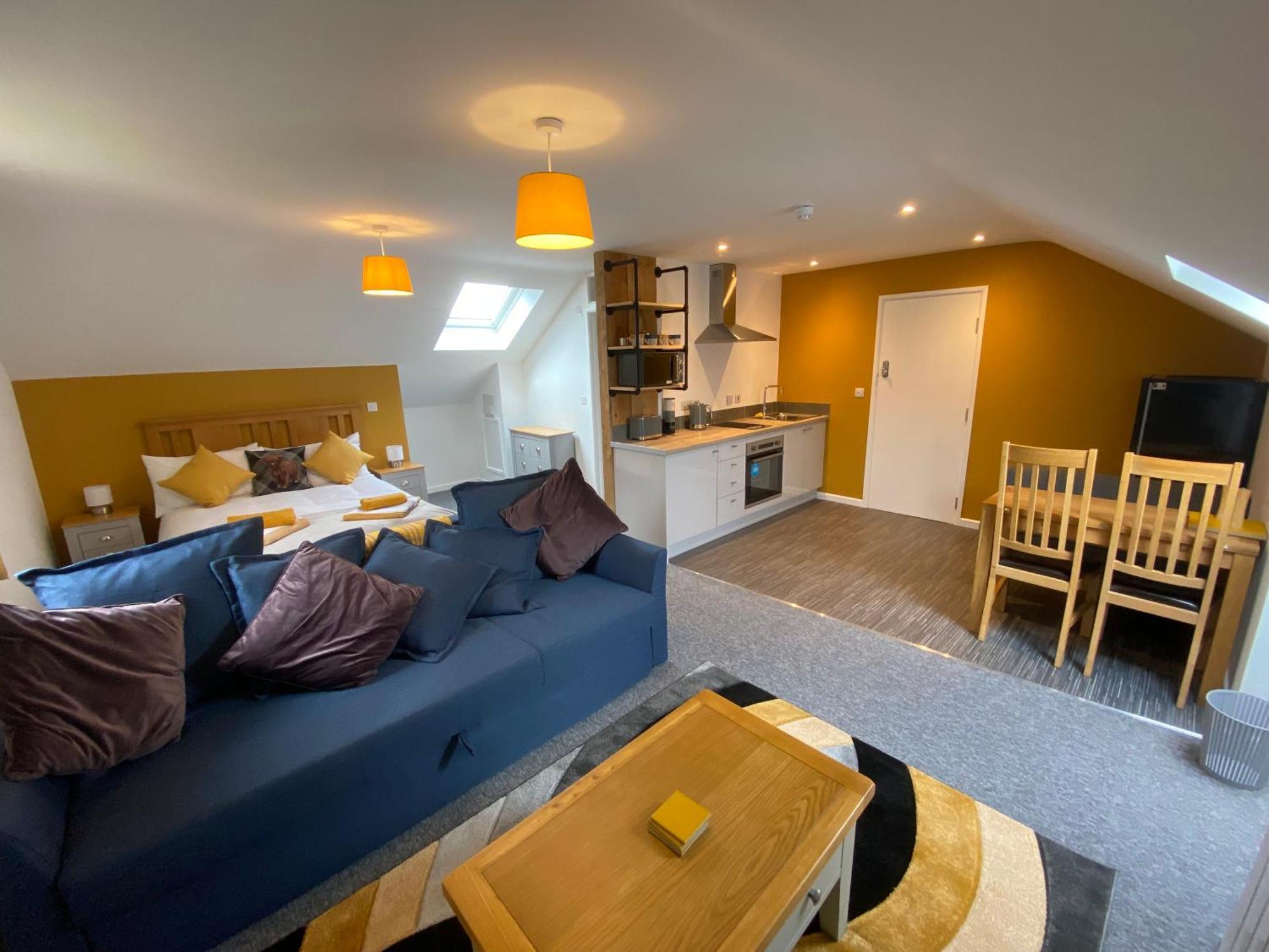 Modern Studio Apartment Set Beneath The Black Mountains A Stones Throw From The Offas Dyke Path Clodock Екстериор снимка